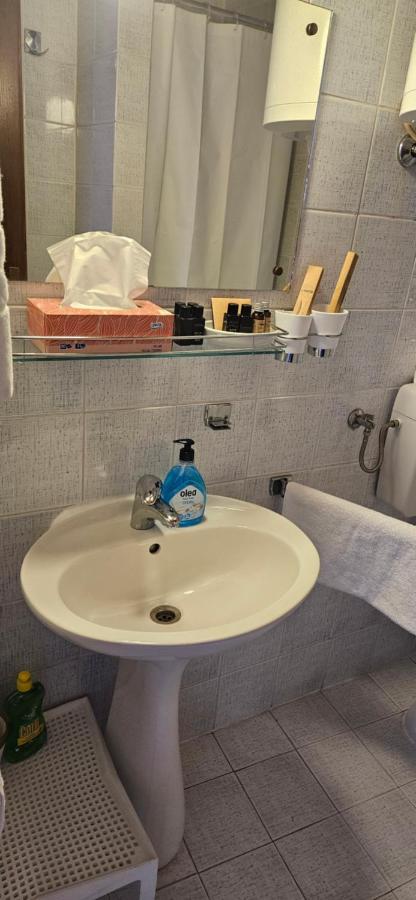 Salyna "Rooms Bela" Ičići Dış mekan fotoğraf
