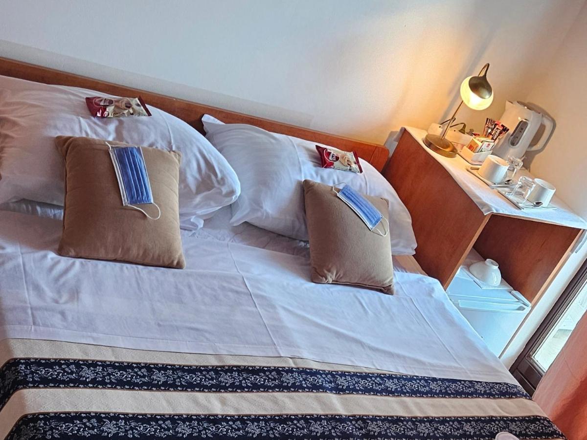 Salyna "Rooms Bela" Ičići Dış mekan fotoğraf